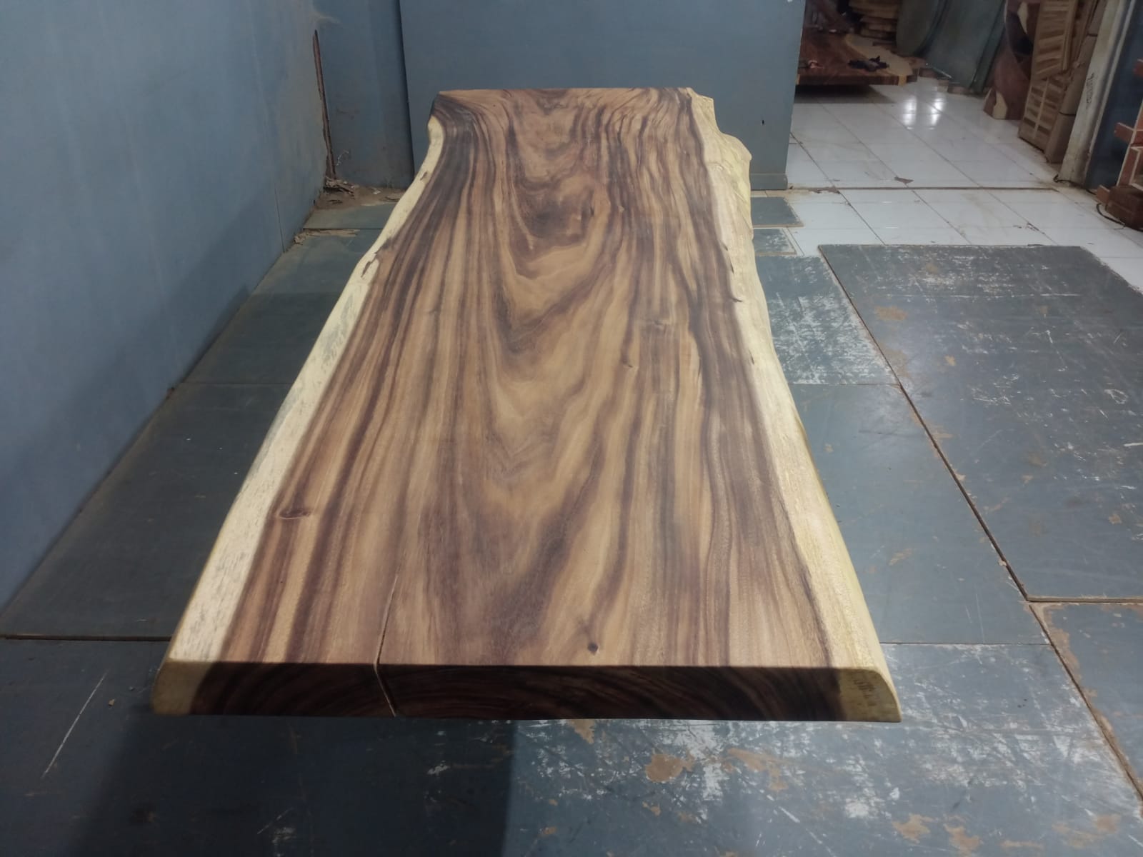 Live Edge Tables