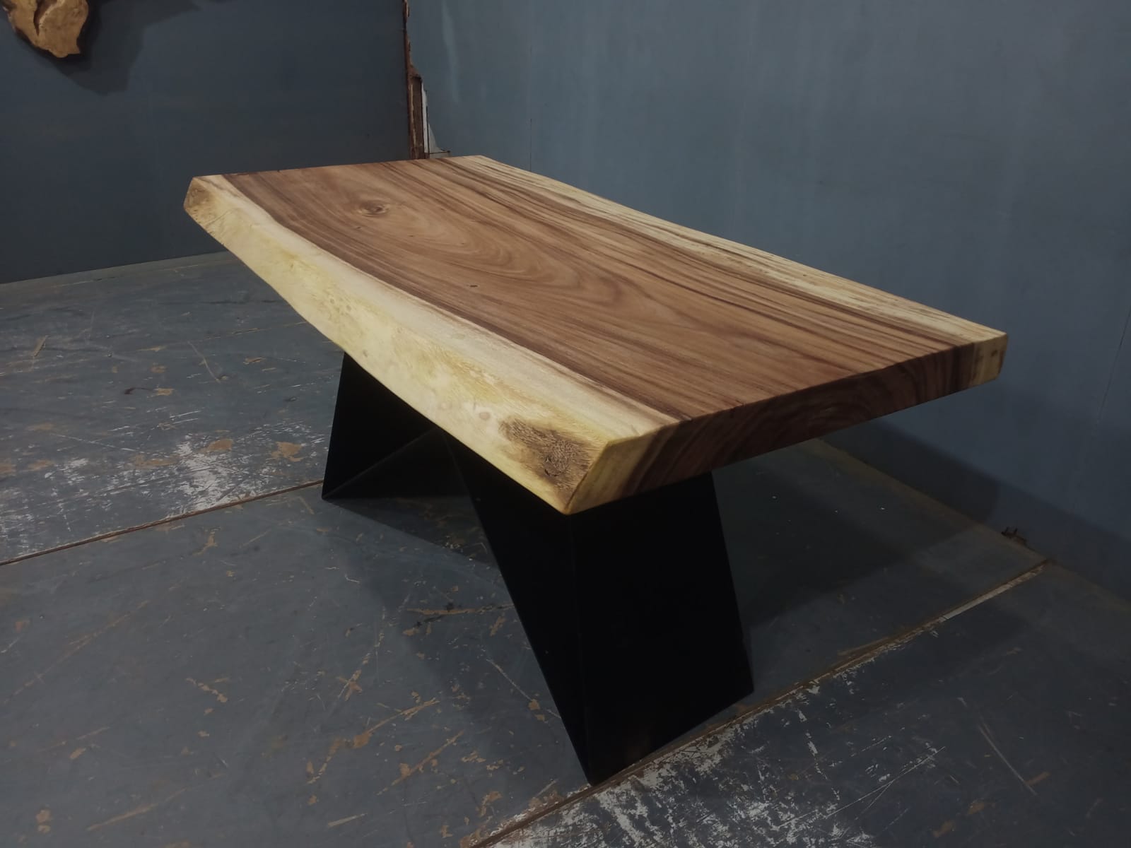 Live Edge Tables