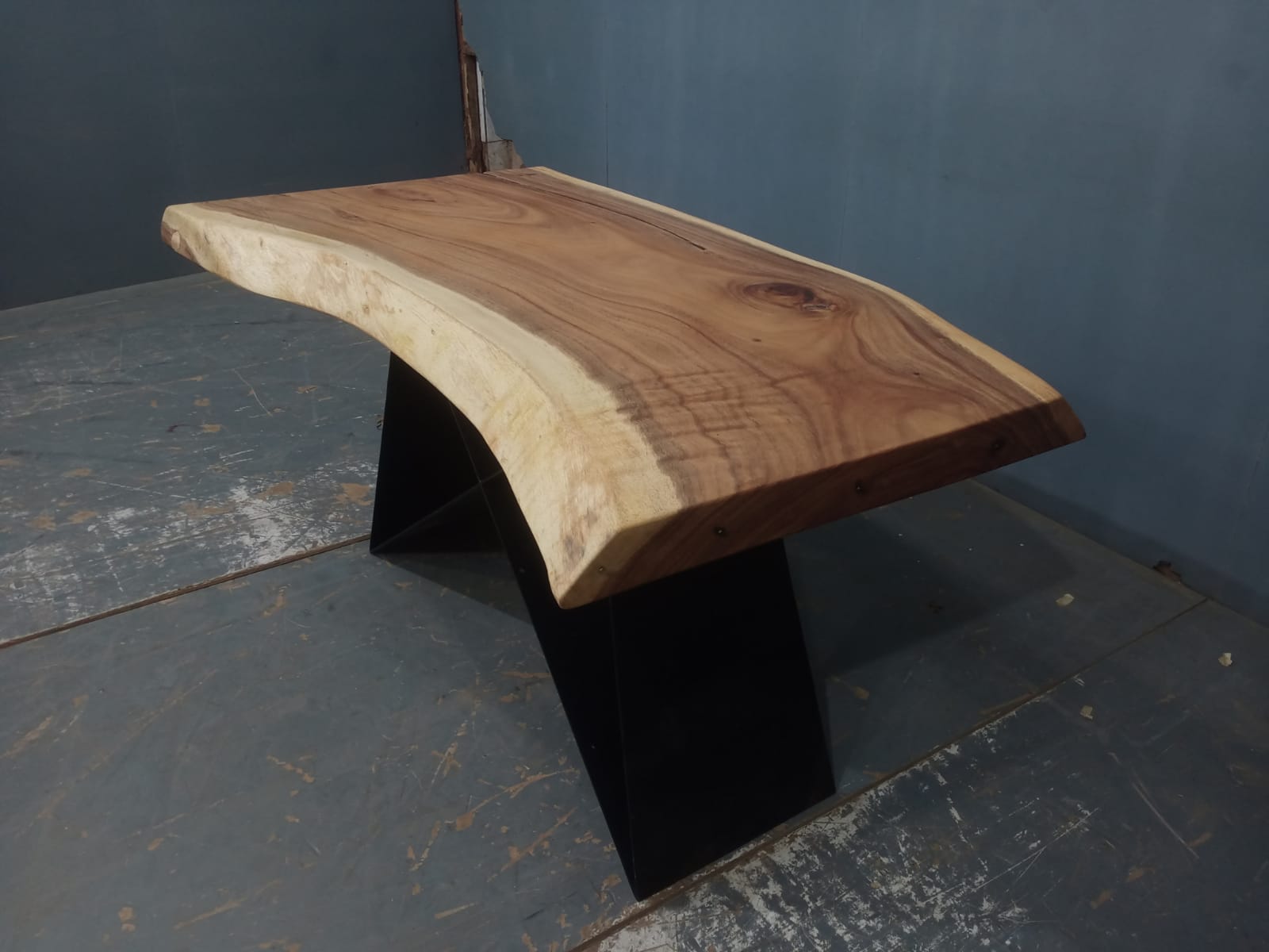 Live Edge Tables