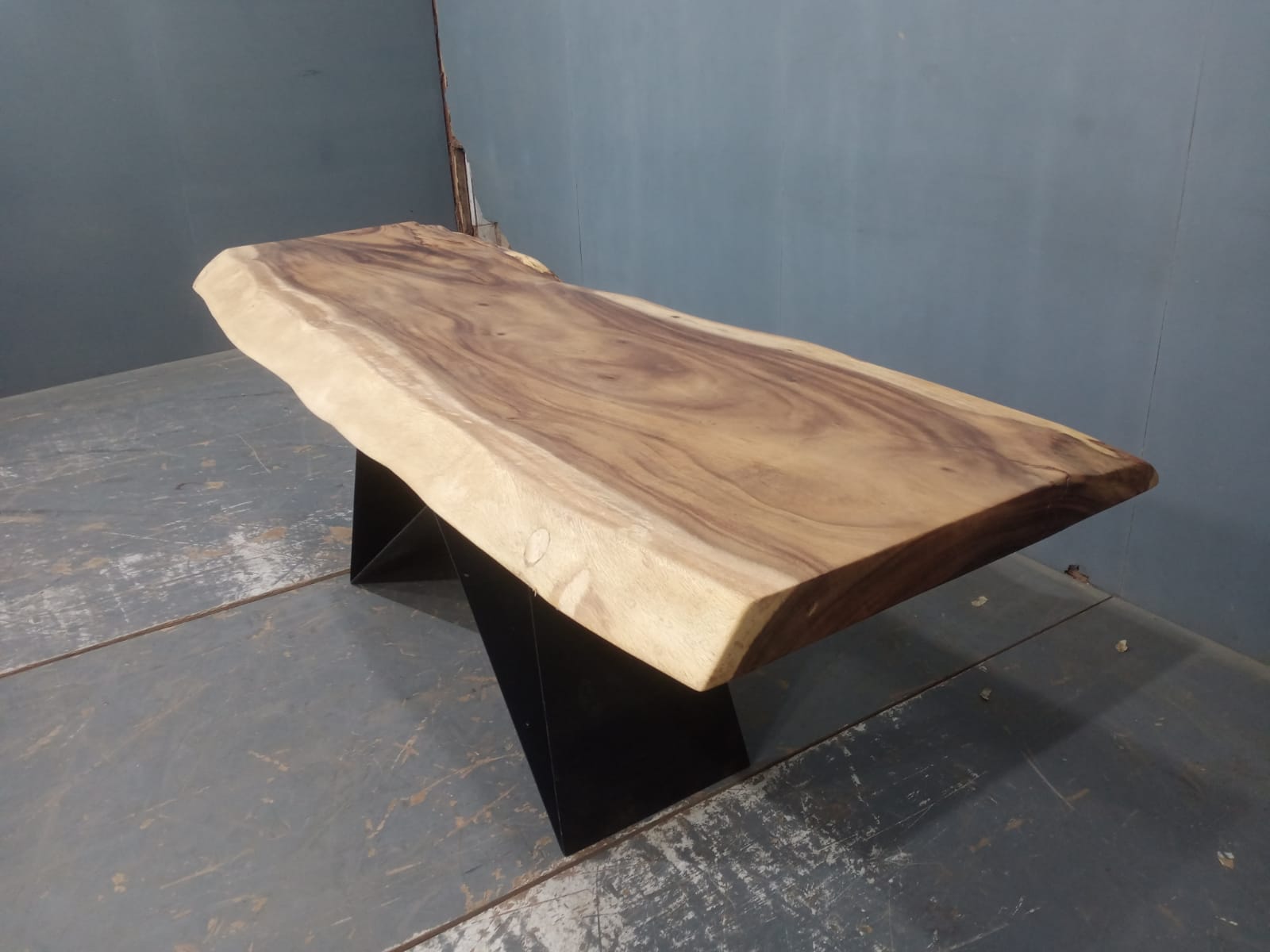 Live Edge Tables