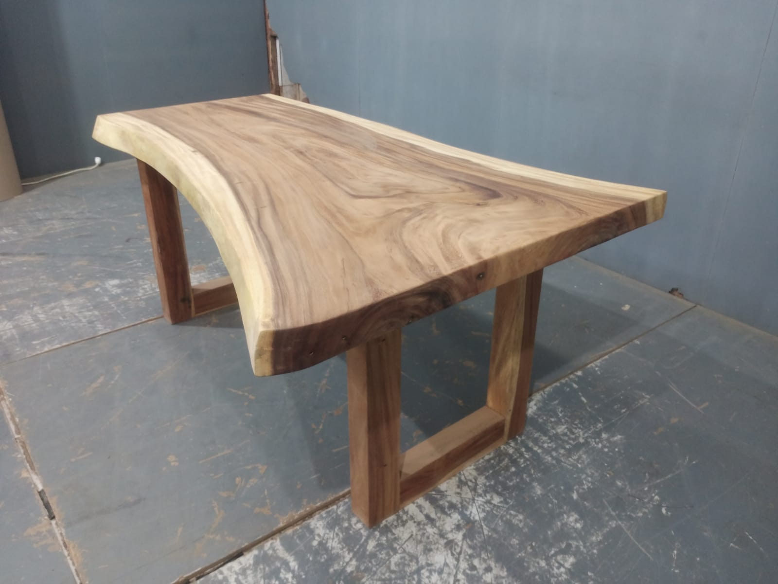 Live Edge Tables