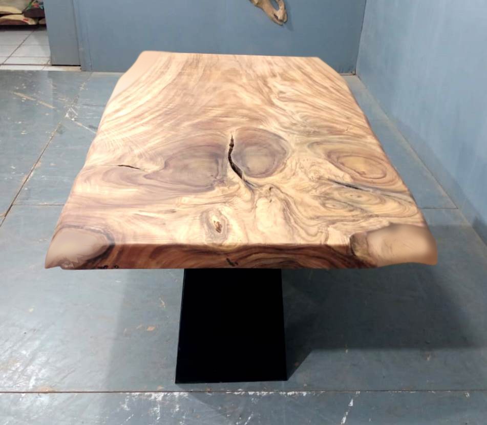 Live Edge Tables