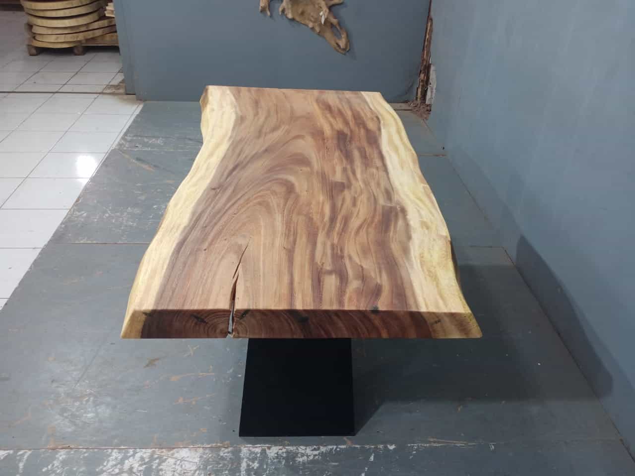 Live Edge Tables