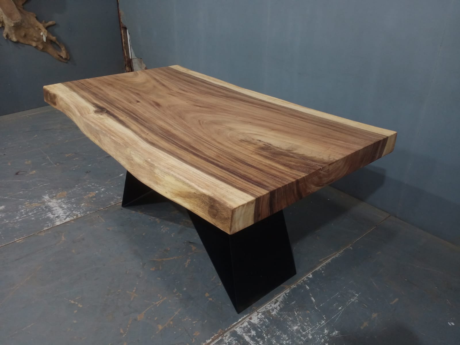 Live Edge Tables