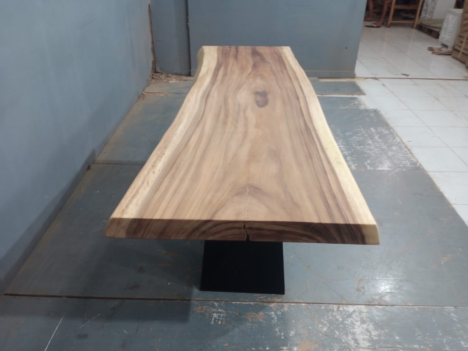 Live Edge Tables