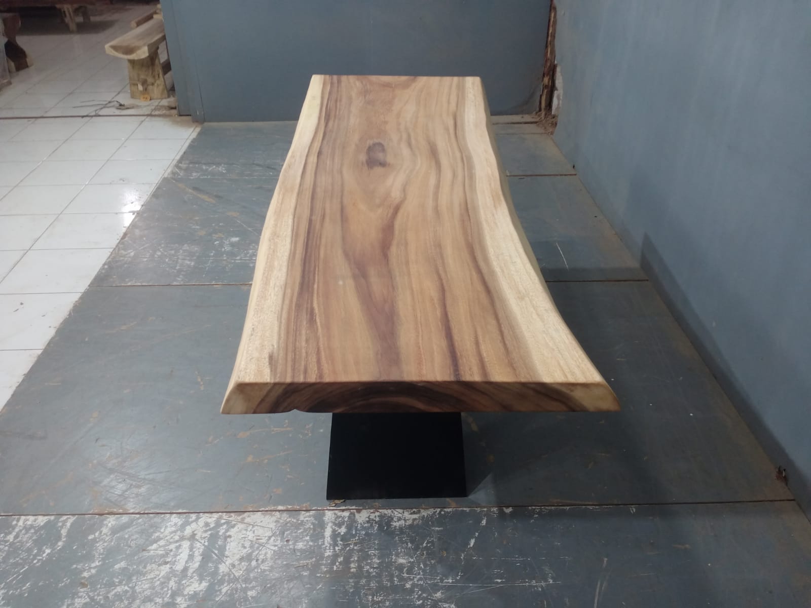 Live Edge Tables