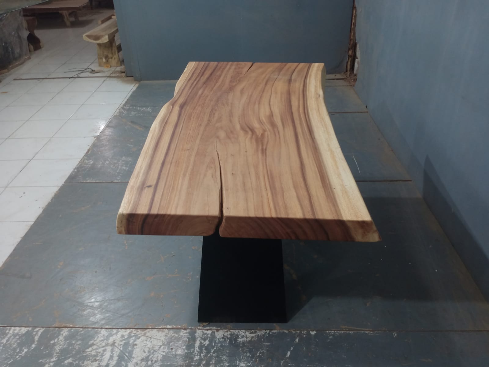 Live Edge Tables