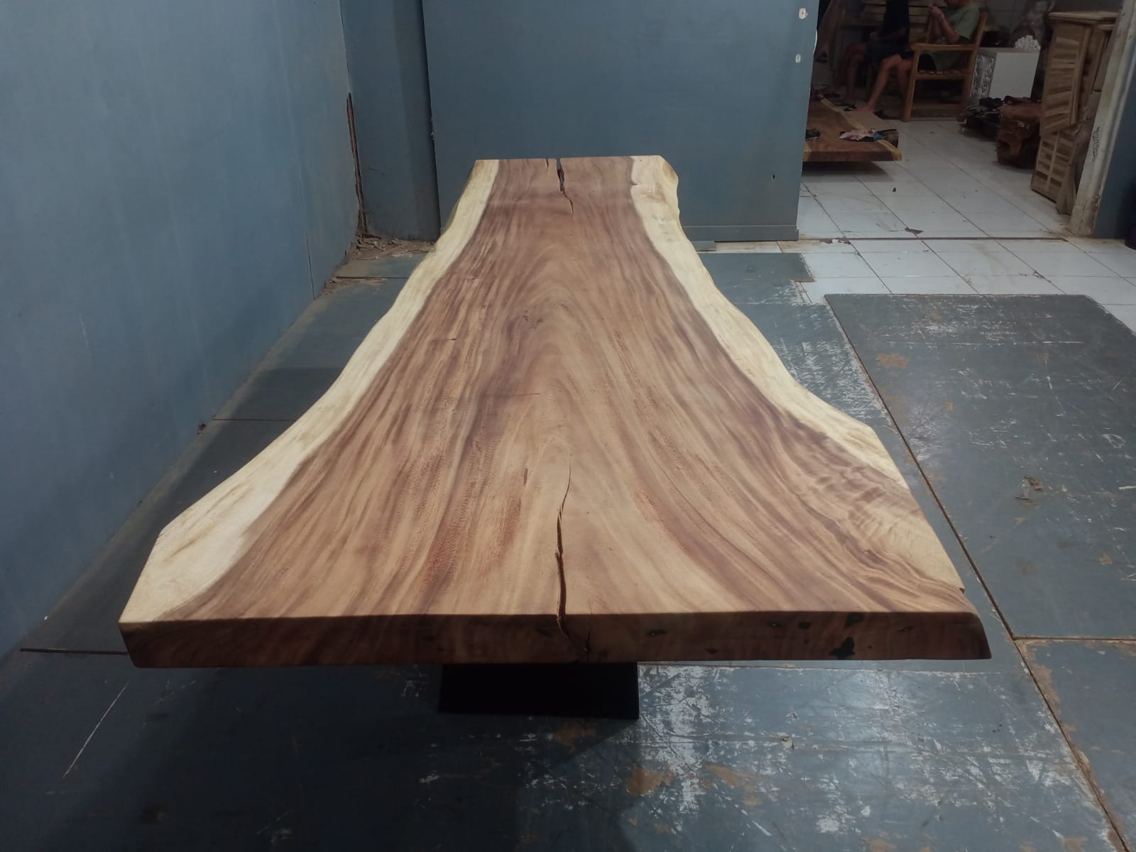 Live Edge Tables