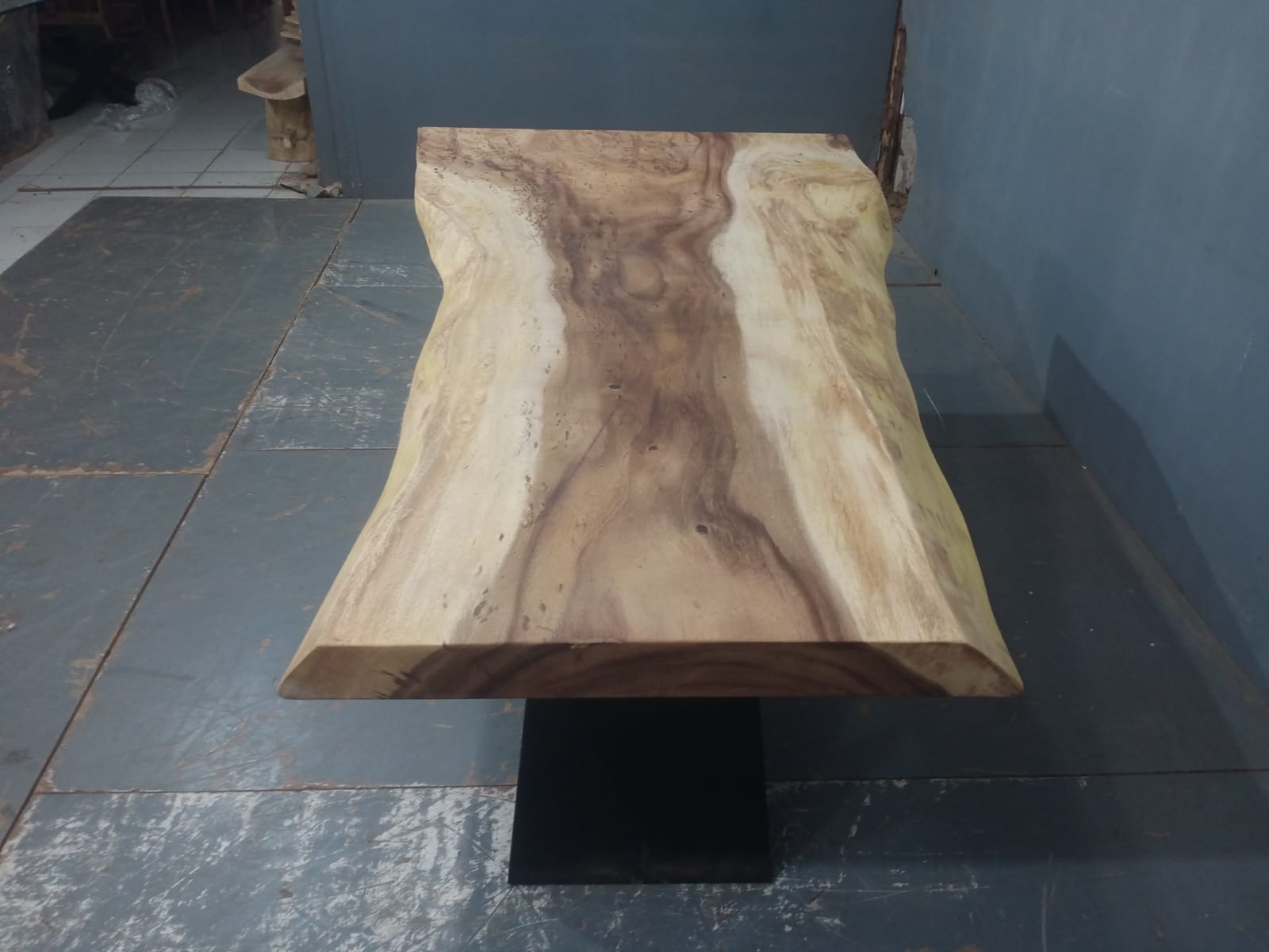Live Edge Tables