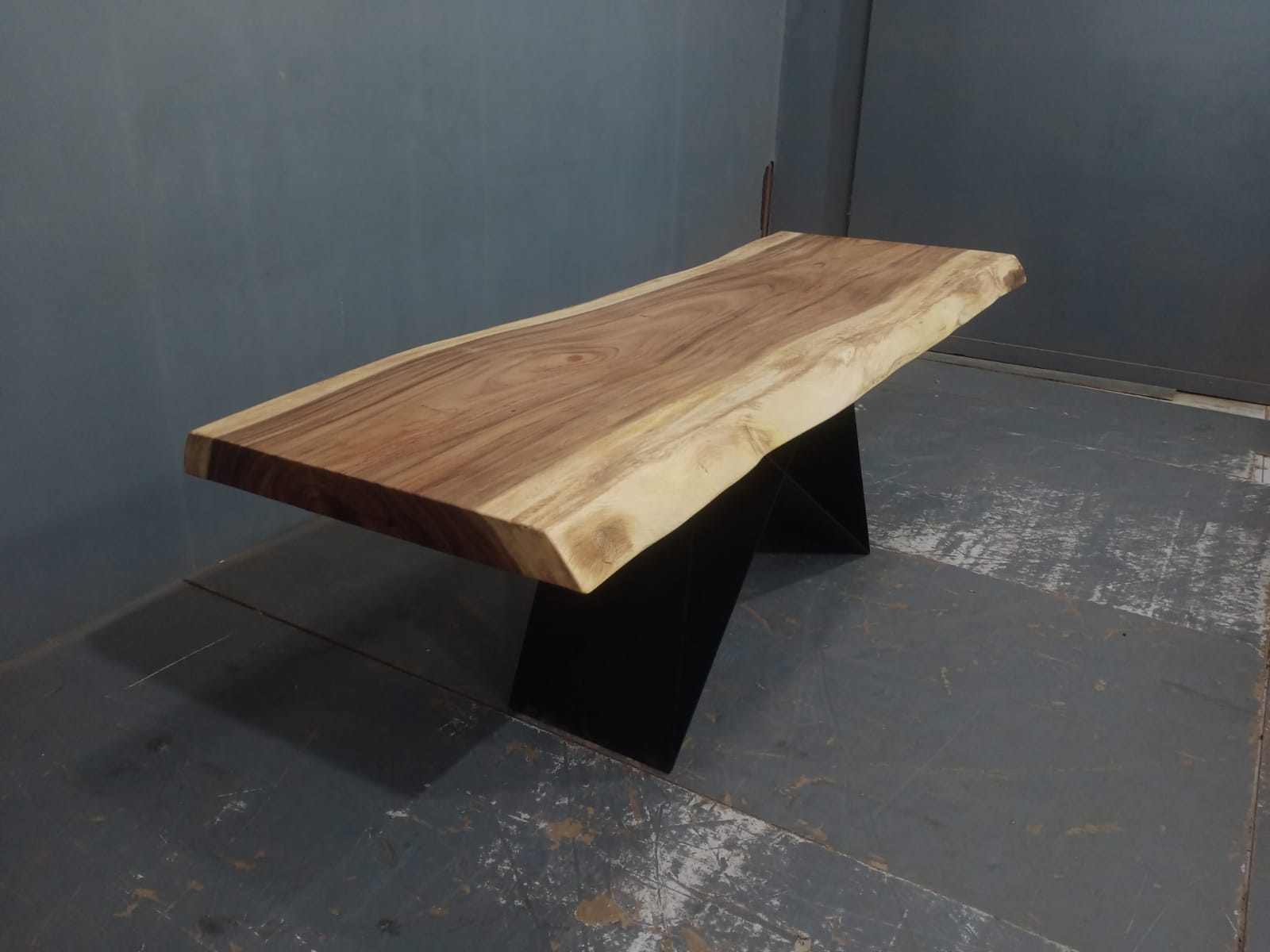 Live Edge Tables