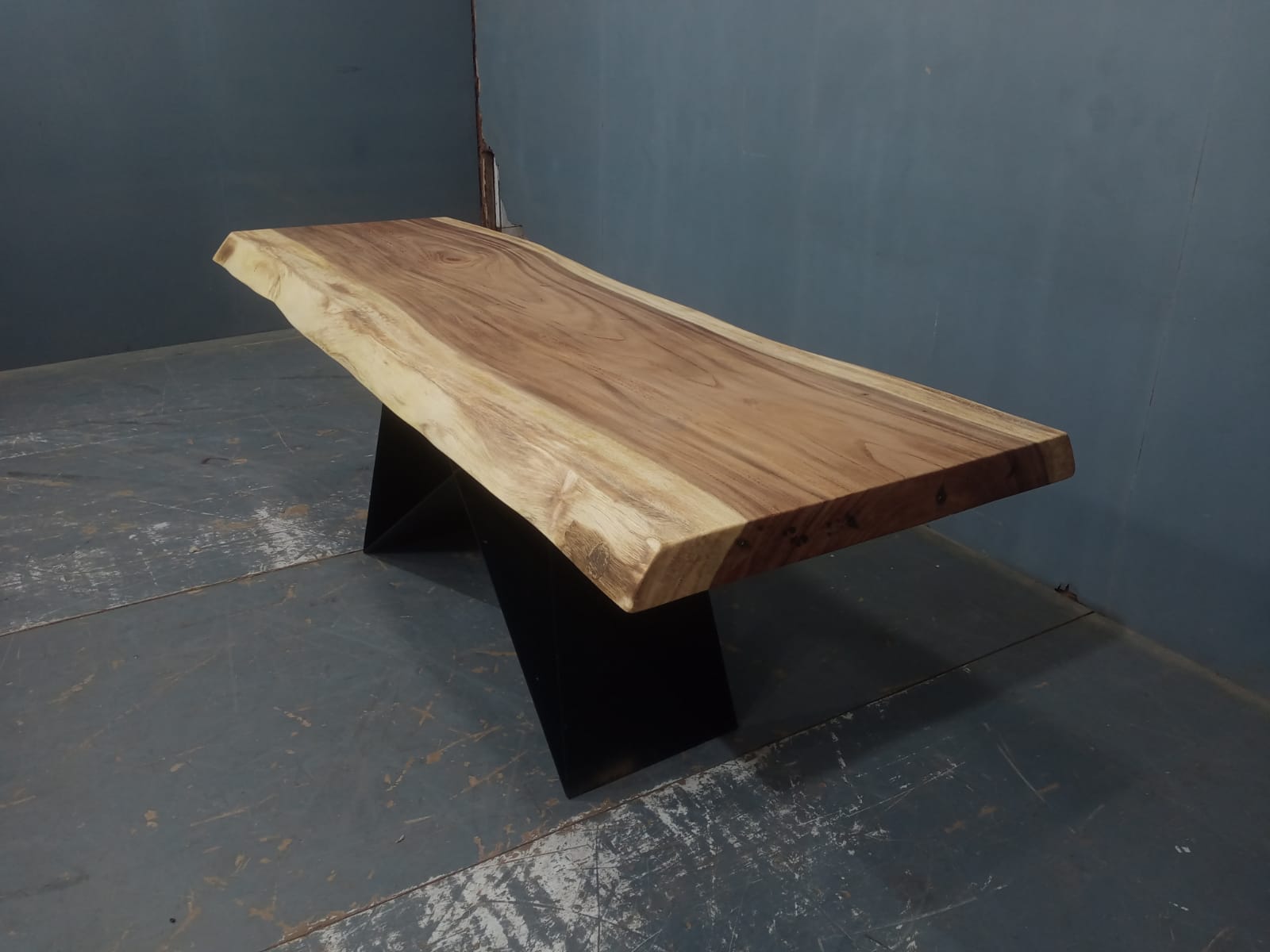 Live Edge Tables