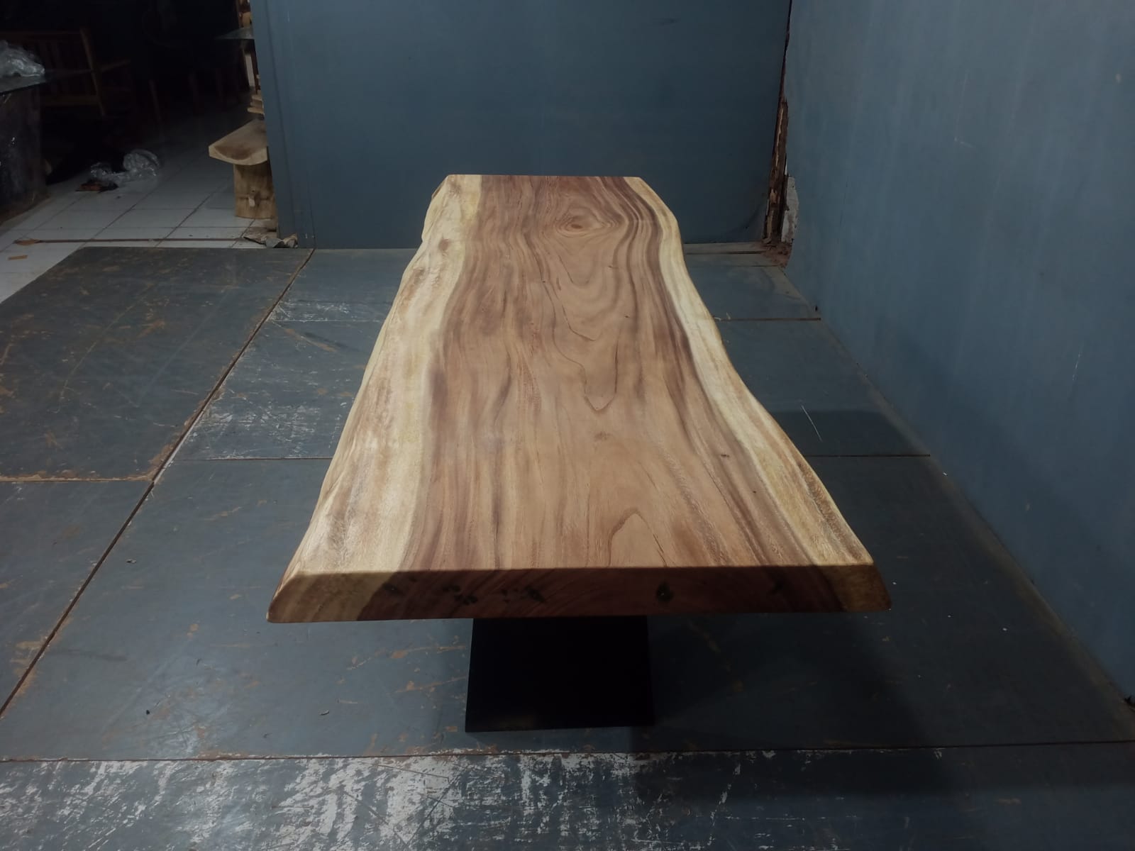 Live Edge Tables