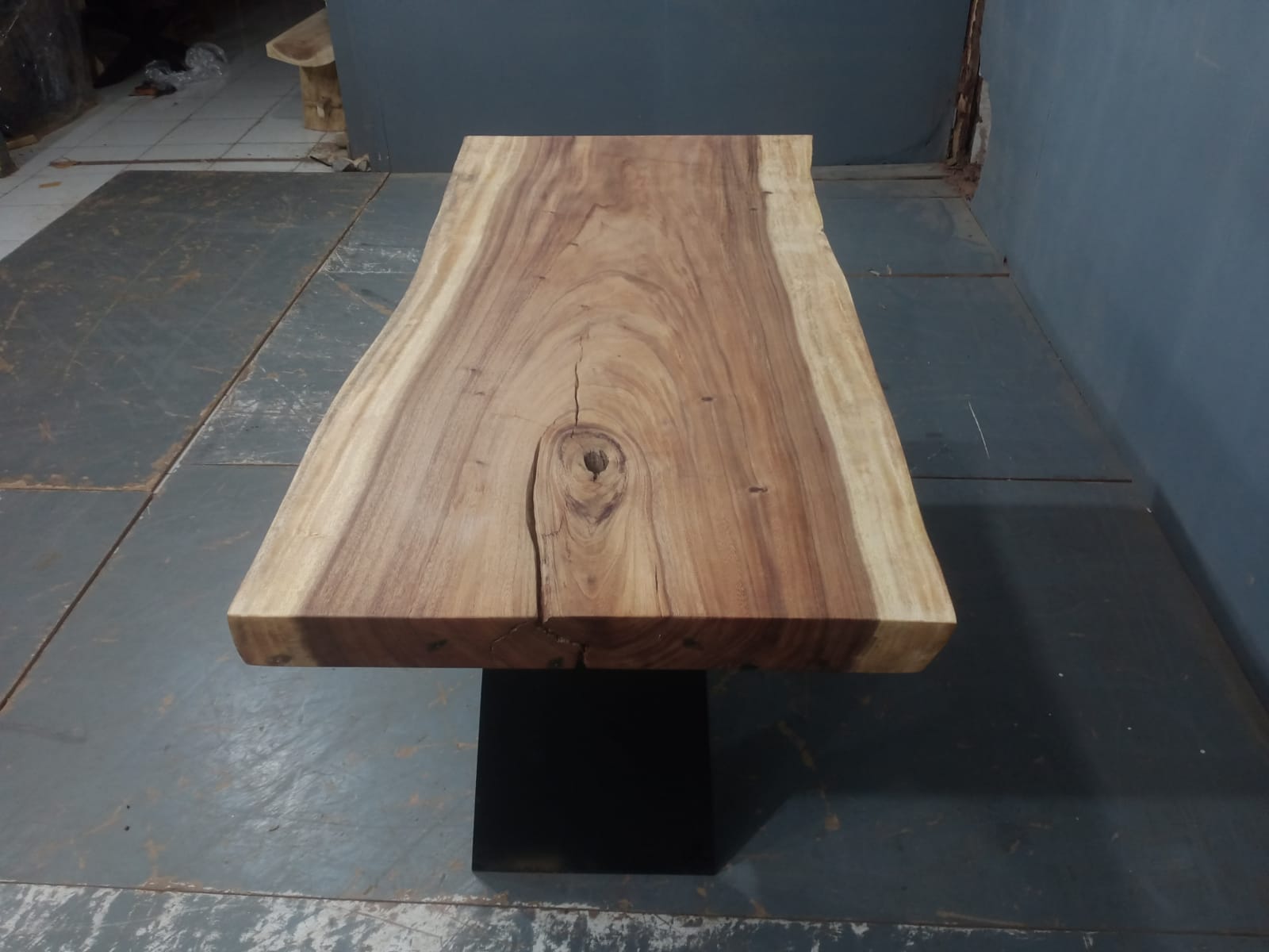 Live Edge Tables