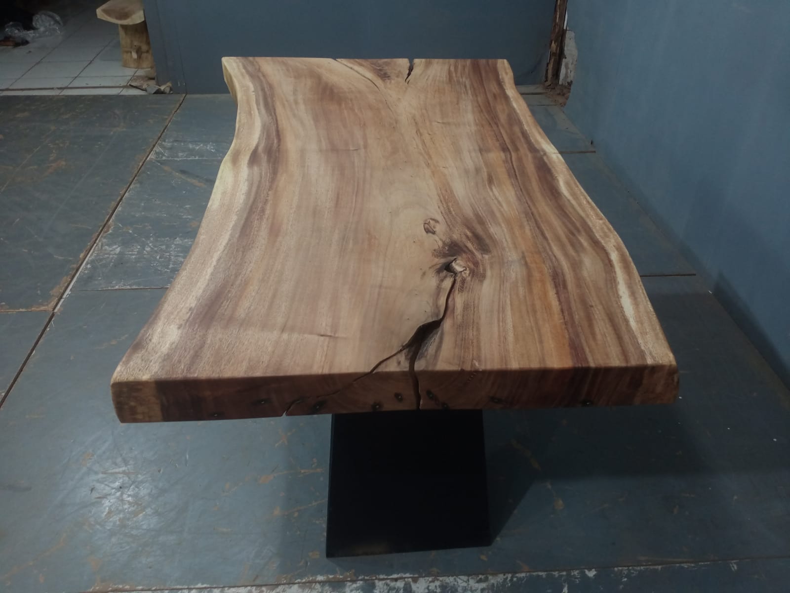 Live Edge Tables
