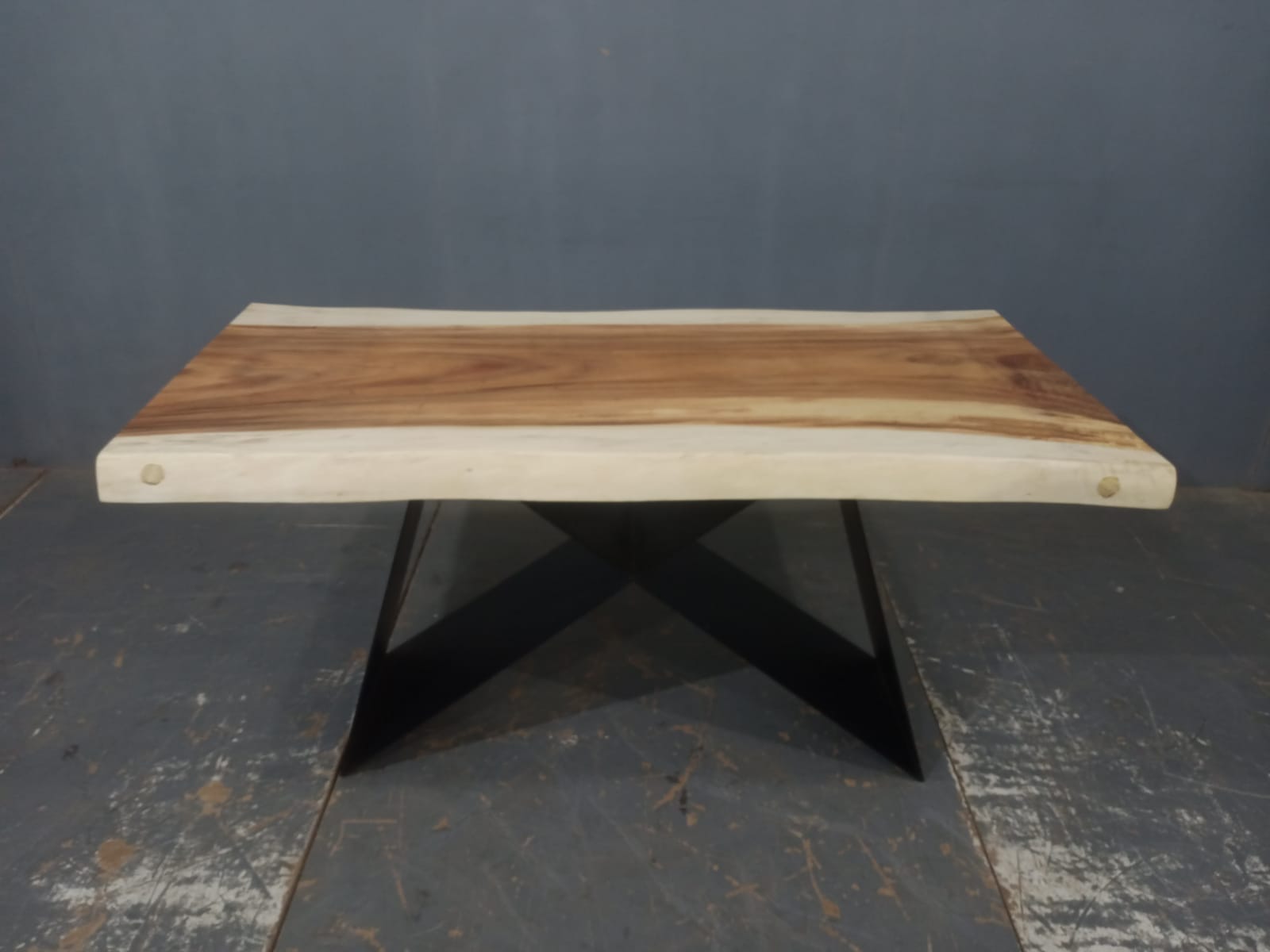 LIVE EDGE TABLES