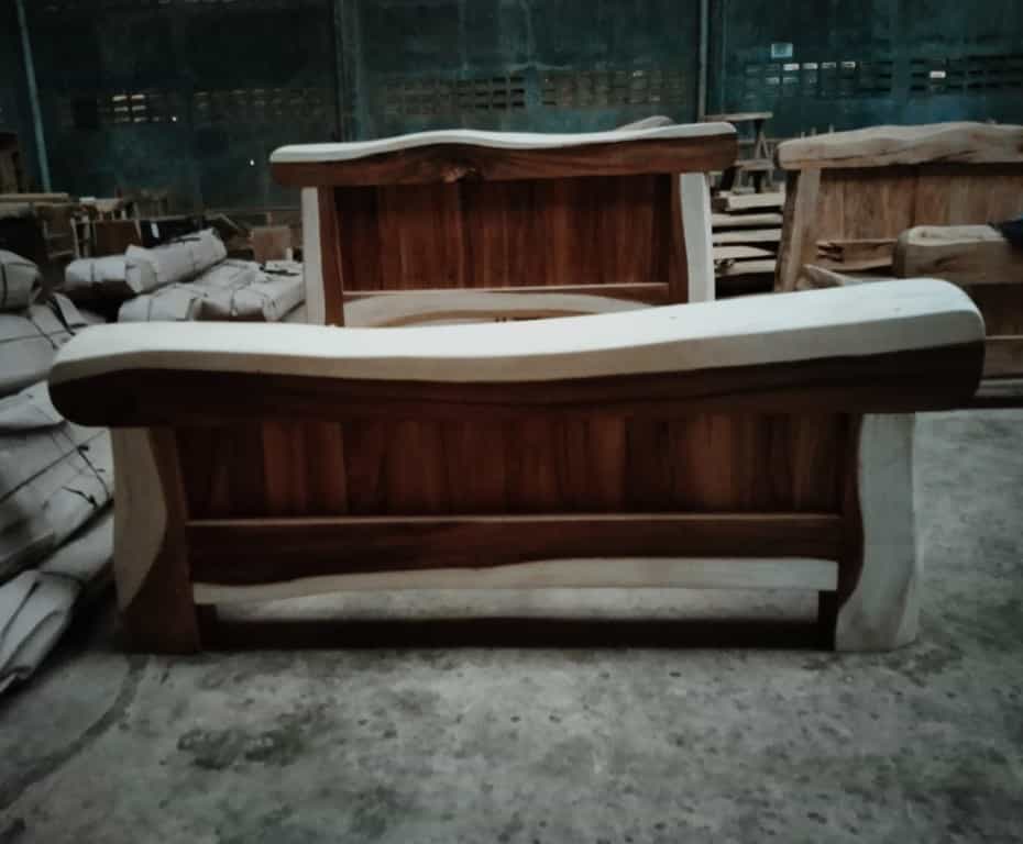LIVE EDGE TABLES